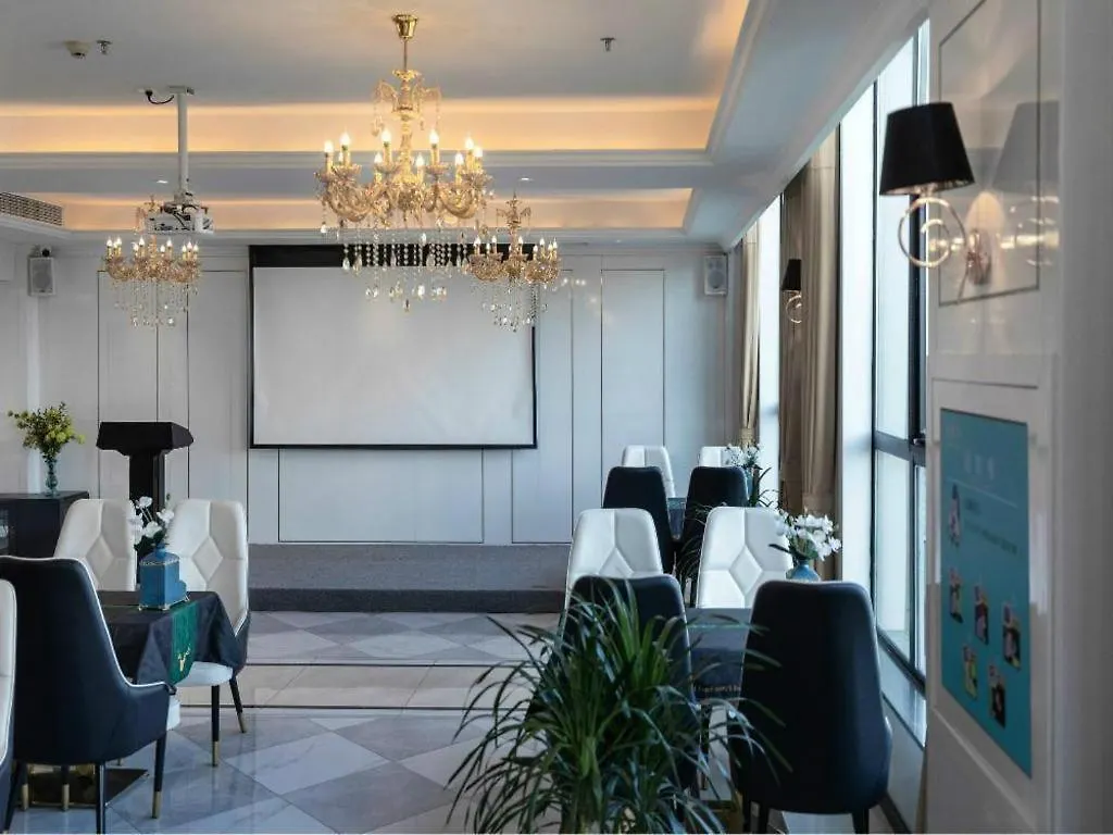Xana Deluxe Shangqiu Ancient Town Hotel